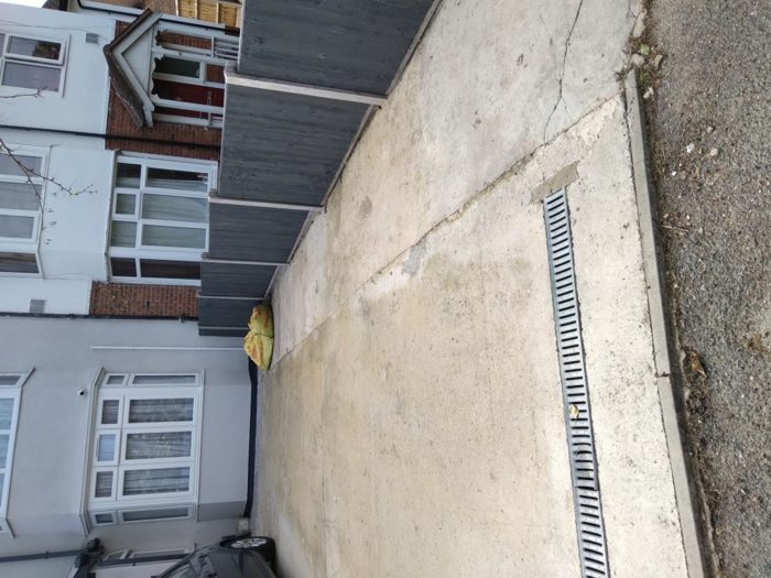 Photo of Zealand Avenue, Heathrow, UB7
