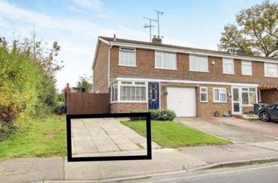 Saunders Close, Gatwick, RH10