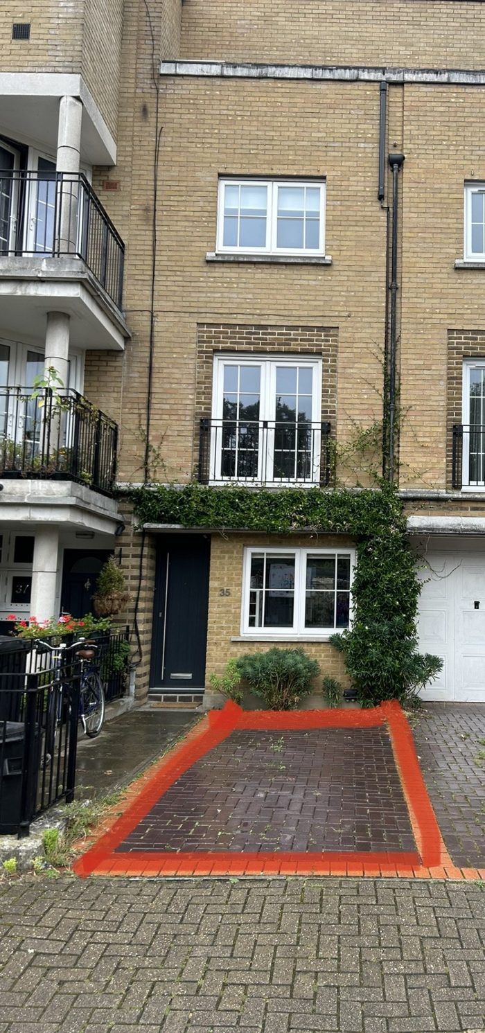 Photo of Parkside Crescent, Finsbury Park, N7