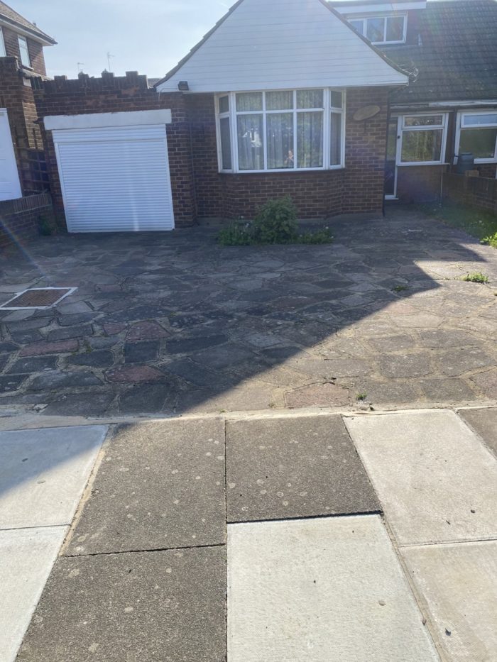 Photo of Cambridge Close, Heathrow, UB7