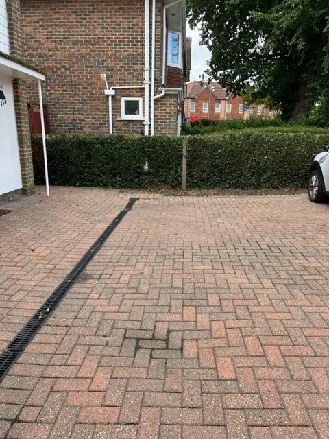 Photo of Victoria Road, Gatwick, RH6