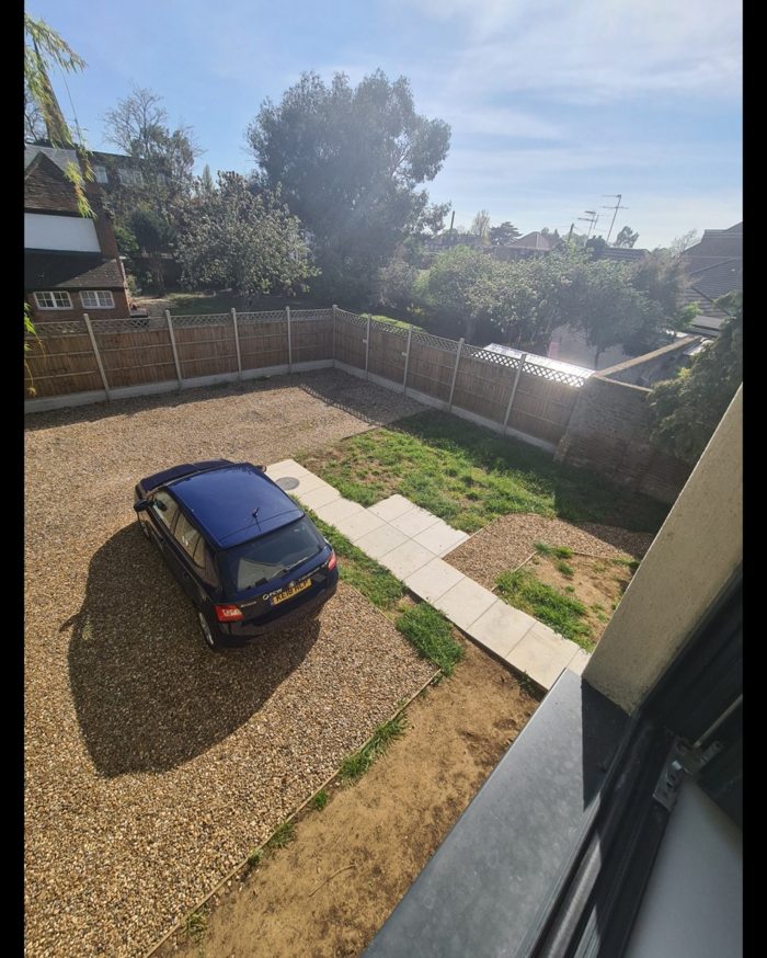 Photo of Oaks Road, Heathrow, TW19