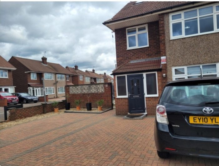 Photo of Landmead Road, Broxbourne, EN8