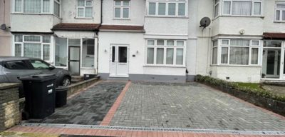Redbridge Lane East, IG4