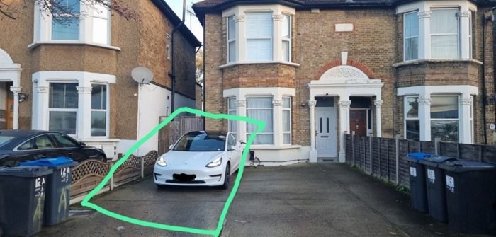 Photo of Bensham Manor Road, Croydon, CR7