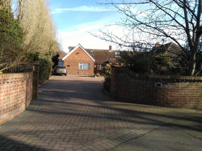 Photo of Treeside, Heathrow, UB7