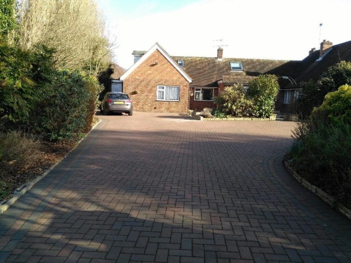 Photo of Treeside, Heathrow, UB7