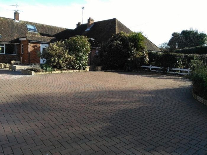Photo of Treeside, Heathrow, UB7