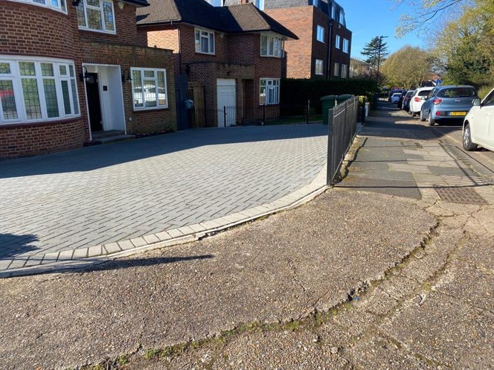 Photo of London Road, Harrow, HA7