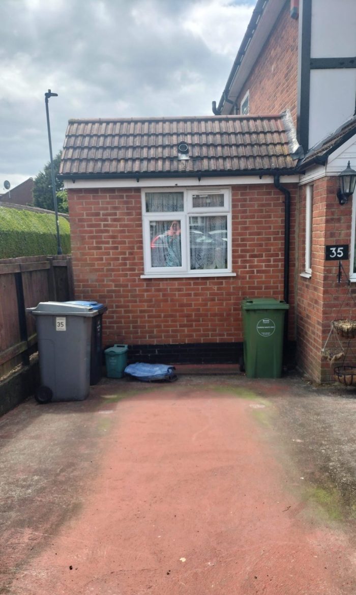 Photo of Vivian Avenue, Willesden, HA9