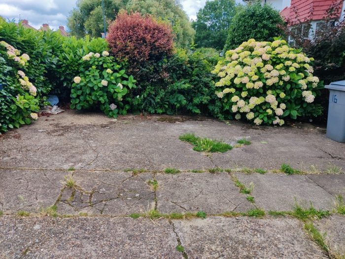 Photo of Grand Avenue, Willesden, HA9