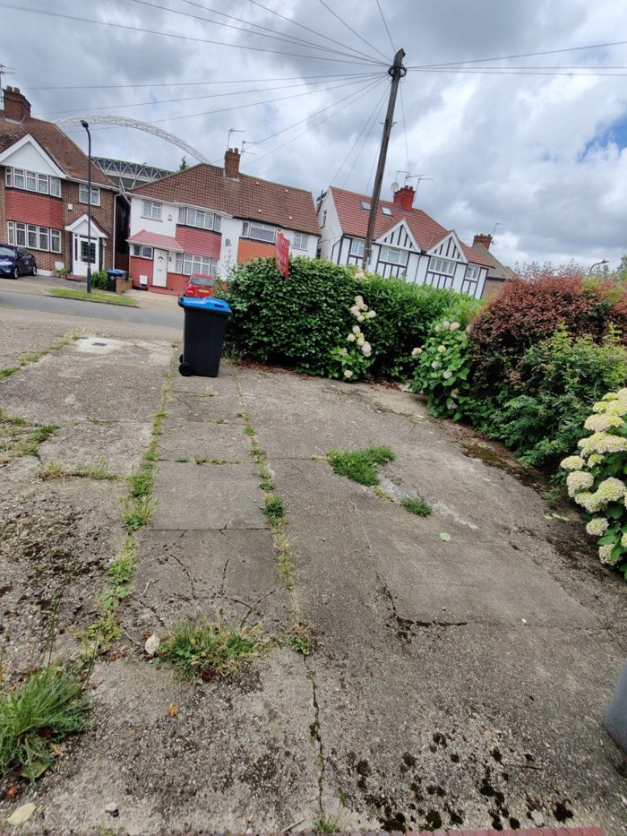 Photo of Grand Avenue, Willesden, HA9