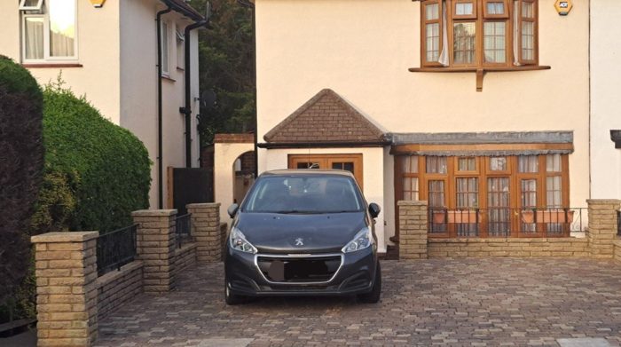 Photo of Brookfield Crescent, Brent Cross, NW7