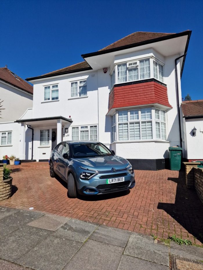 Photo of Crespigny Road, Brent Cross, NW4