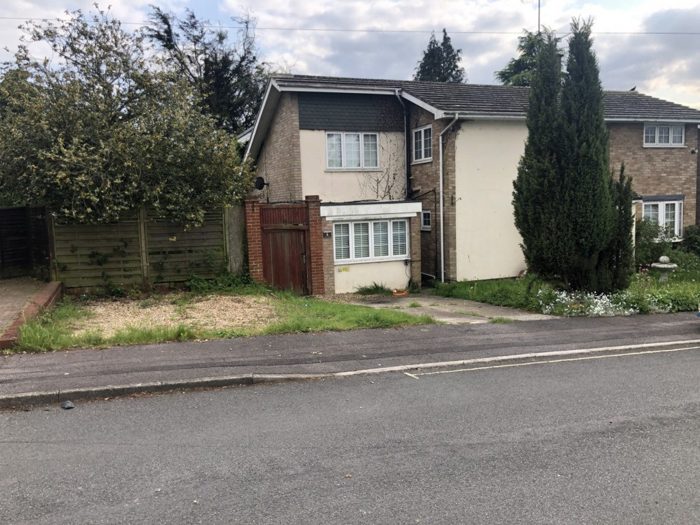 Photo of Harewood Close, Gatwick, RH10