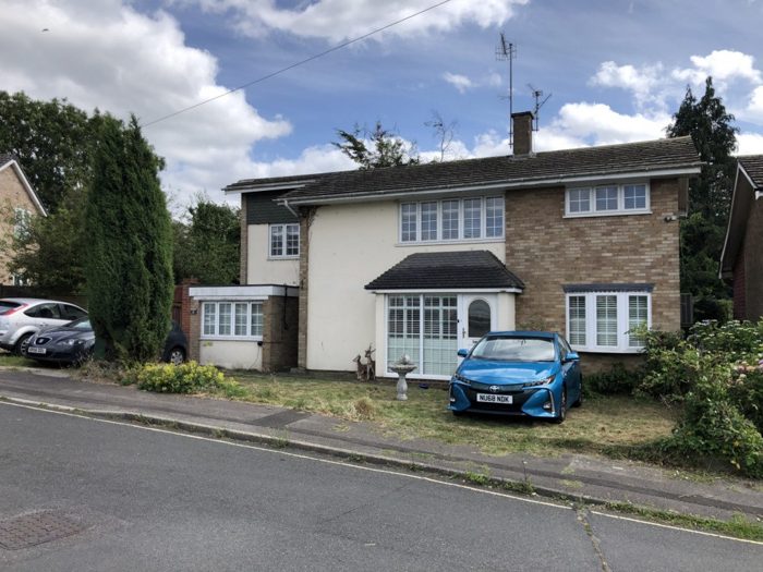 Photo of Harewood Close, Gatwick, RH10