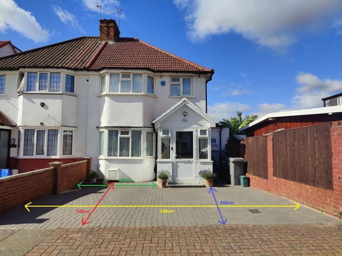 Photo of Tudor Court South, Willesden, HA9