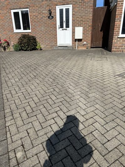 Saunders Close, Gatwick, RH10