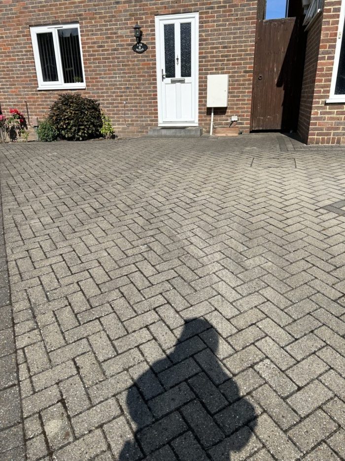 Photo of Saunders Close, Gatwick, RH10