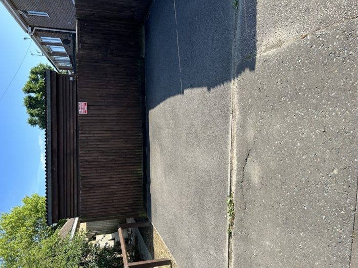 Photo of Saunders Close, Gatwick, RH10