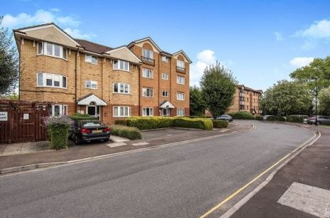 Photo of Varsity Drive, Richmond, TW1