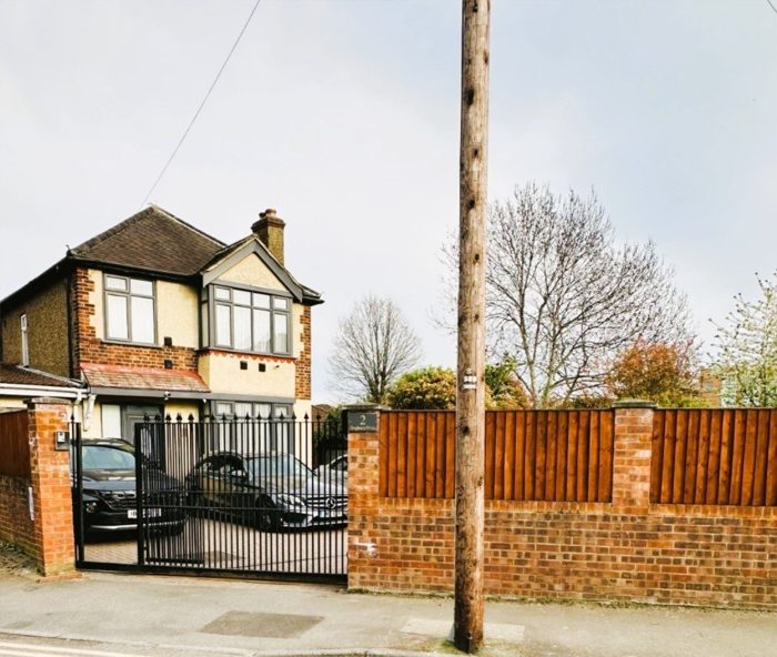 Photo of Doghurst Drive, Heathrow, UB7