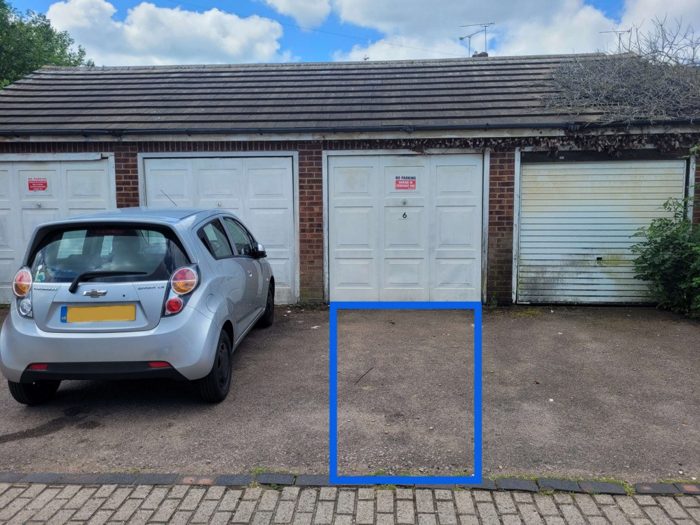 Photo of Eaton Pl Eaton Green, Luton, LU2
