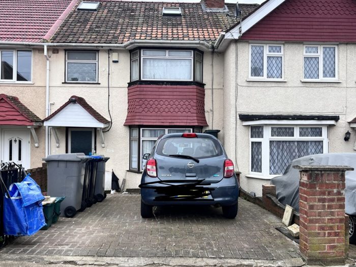 Photo of Tokyngton Avenue, Willesden, HA9