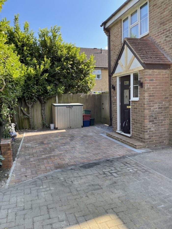 Photo of Bankside Close, Richmond, TW7