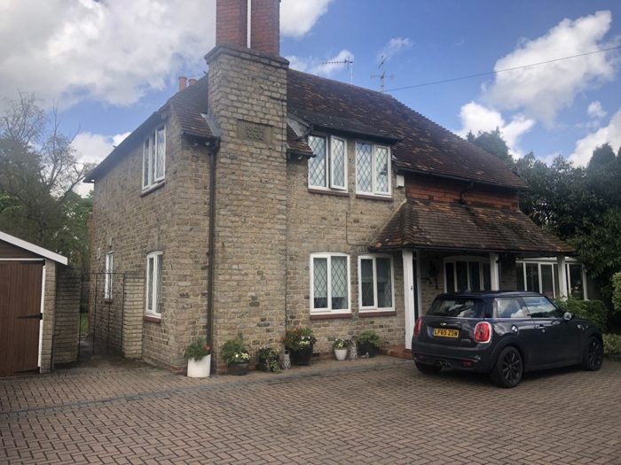 Photo of Victoria Road, Gatwick, RH6