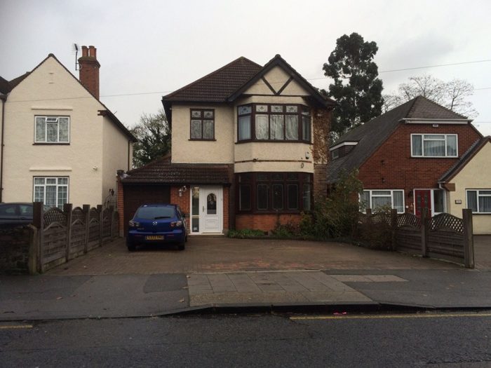 Photo of Balgores Lane, Havering, RM2