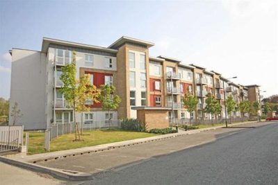 Challenge Court, Richmond, TW2