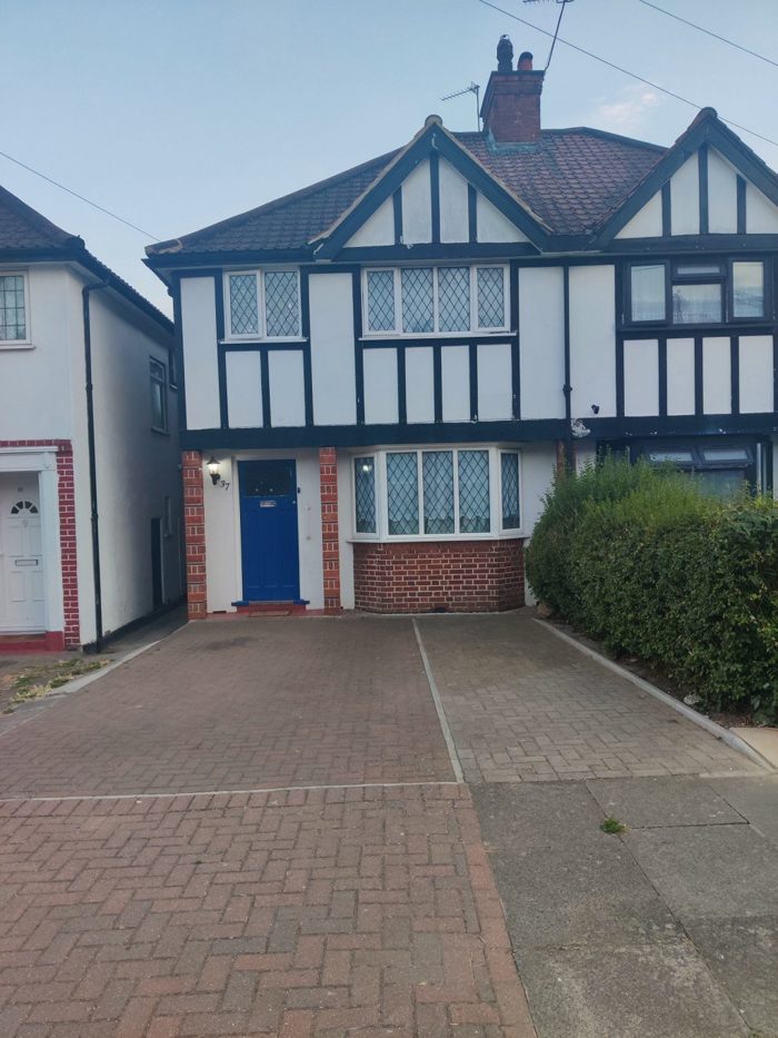 Photo of Tudor Court South, Willesden, HA9