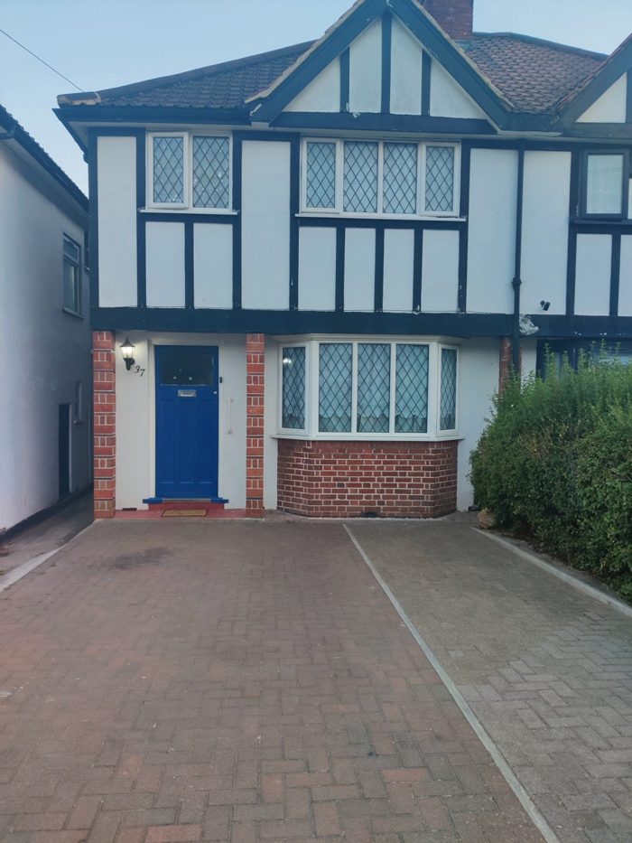 Photo of Tudor Court South, Willesden, HA9