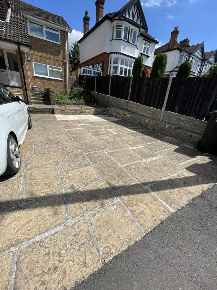 Photo of Engayne Gardens, Havering, RM14