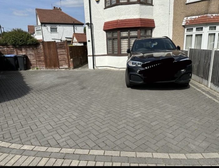 Photo of Amersham Avenue, Enfield, N18