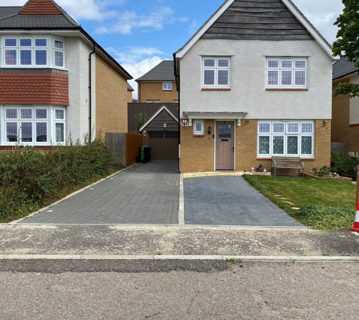 Photo of Hunting Drive, Luton, LU2