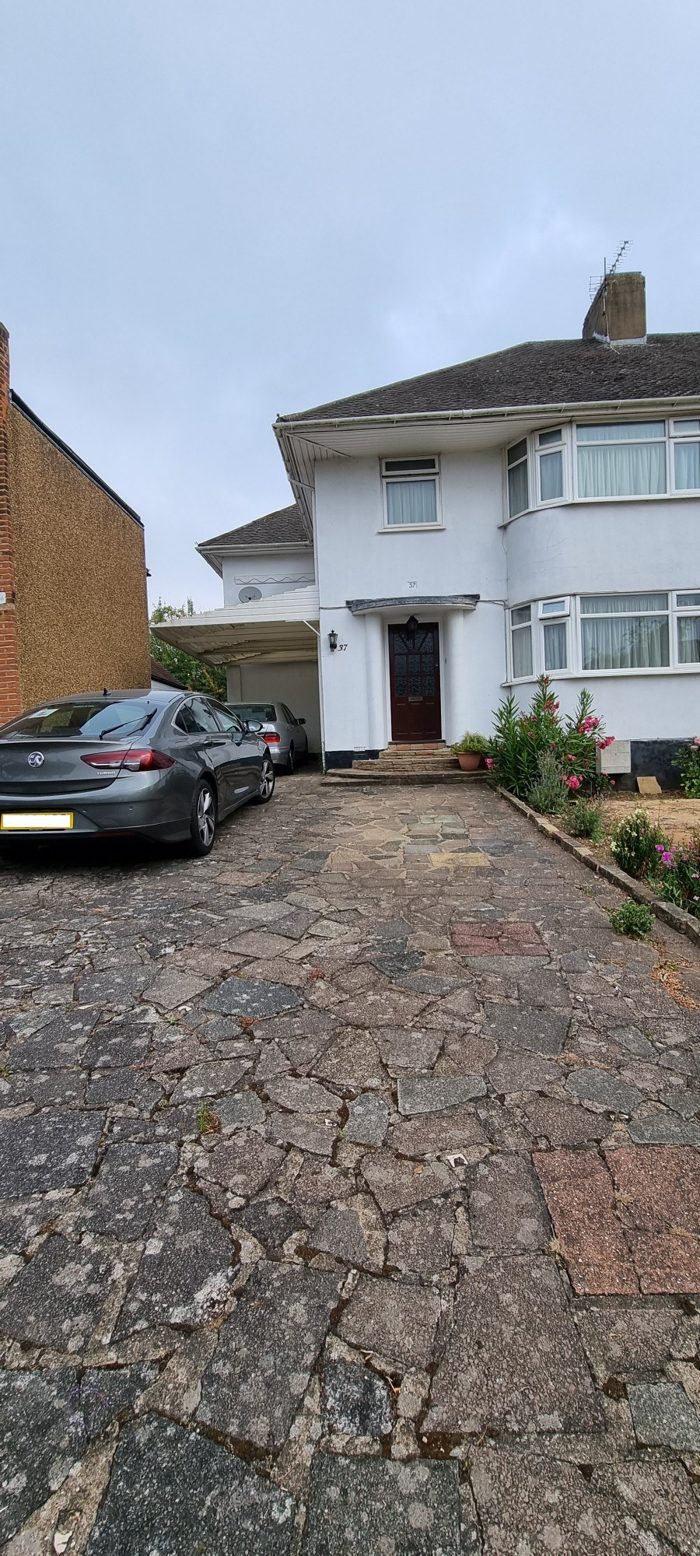 Photo of St, Barnet, HA8