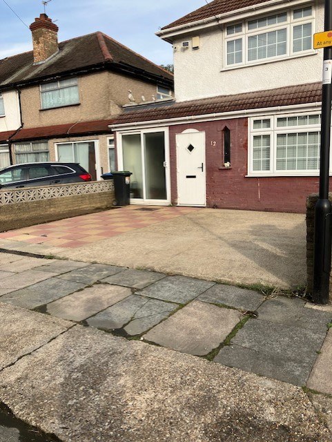 Photo of Middleham Gardens, Enfield, N18