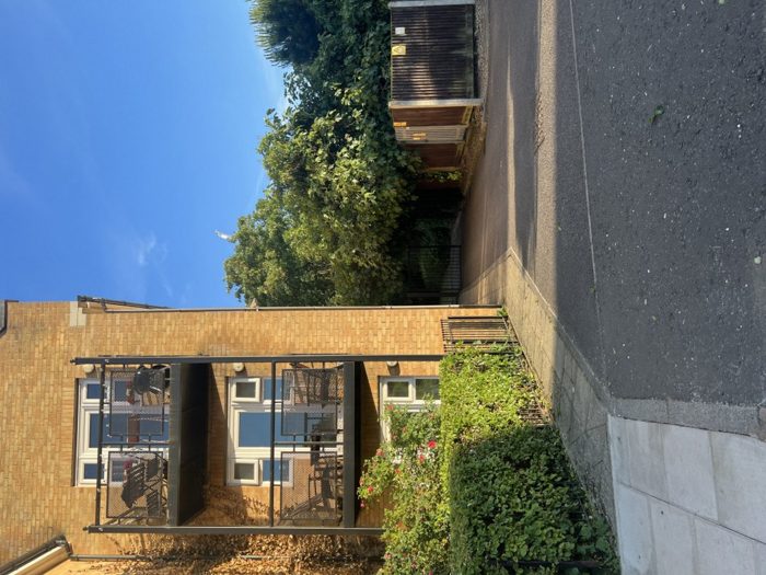 Photo of Barlow Road, Ealing, W3