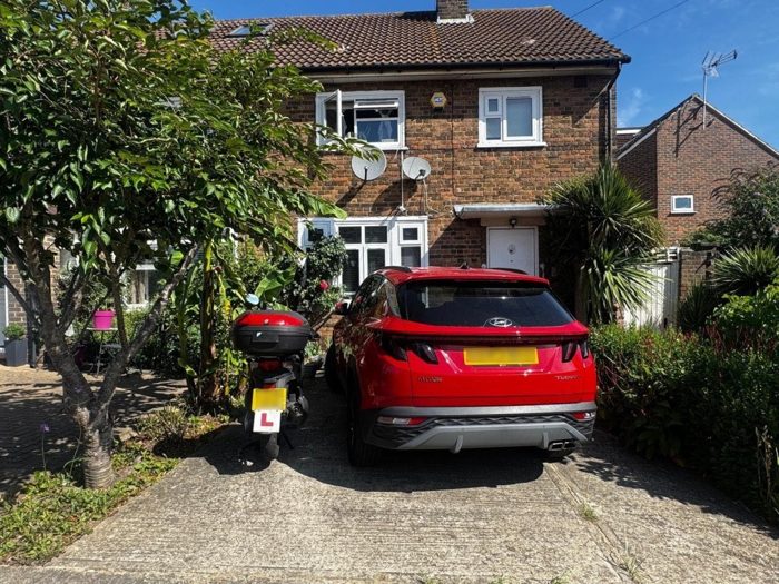 Photo of George Crescent, Barnet, N10
