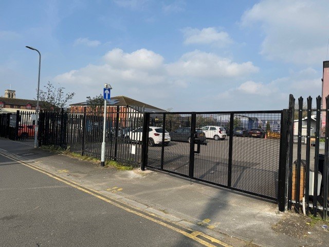 Photo of Oxford House, Cardiff, CF24