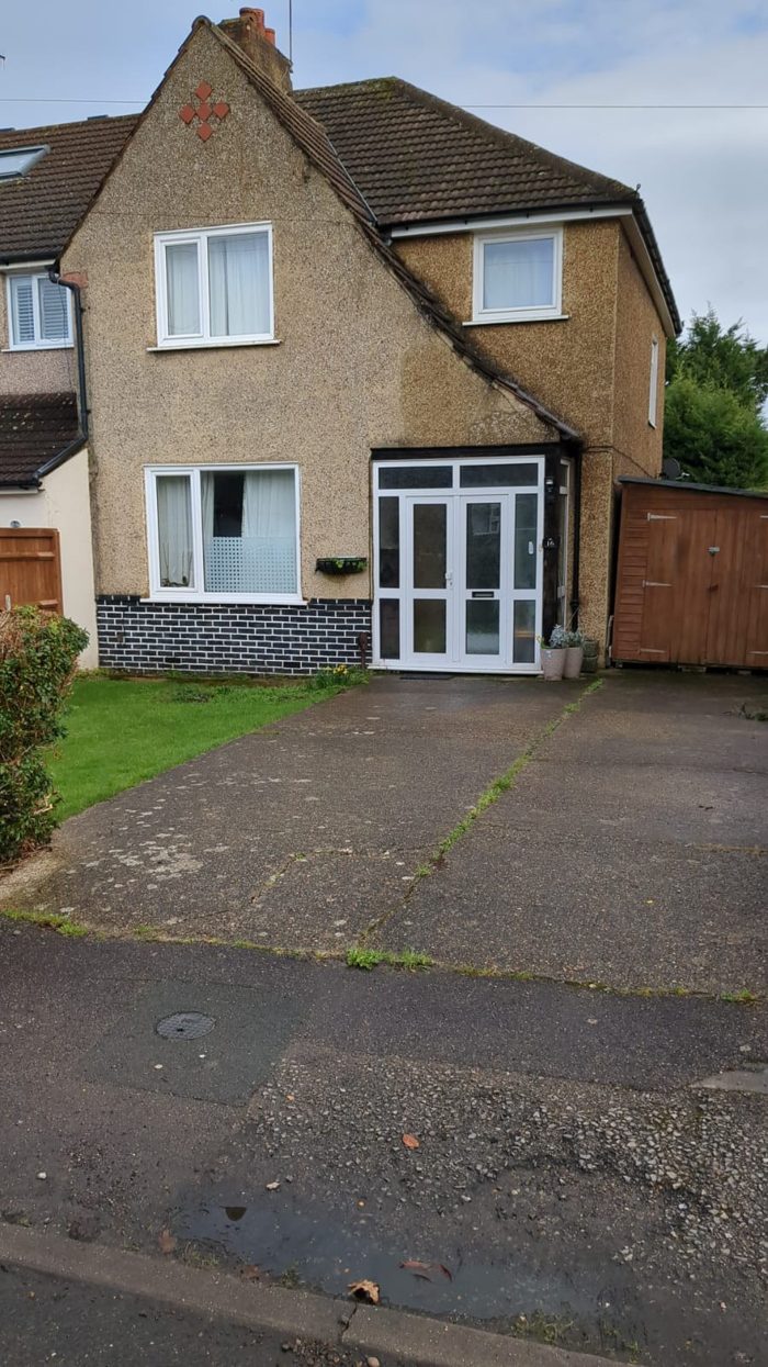 Photo of Oakwood Road, Gatwick, RH6