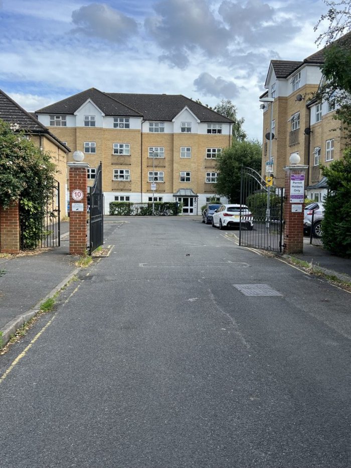Photo of Hillary Drive, Richmond, TW7