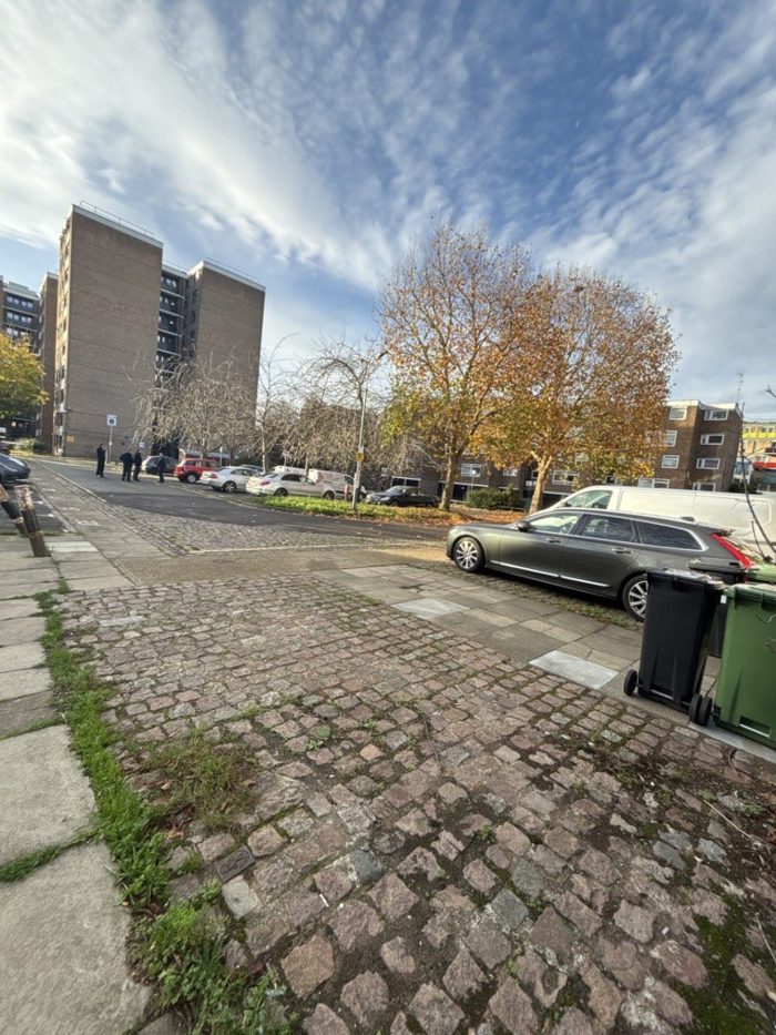 Photo of Franklin Square, Earls Court, W14