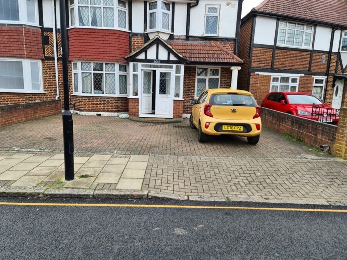 Photo of St Paul's Close, Hounslow, TW3