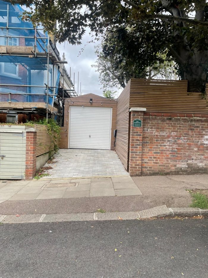 Photo of The Avenue, Haringey, N10