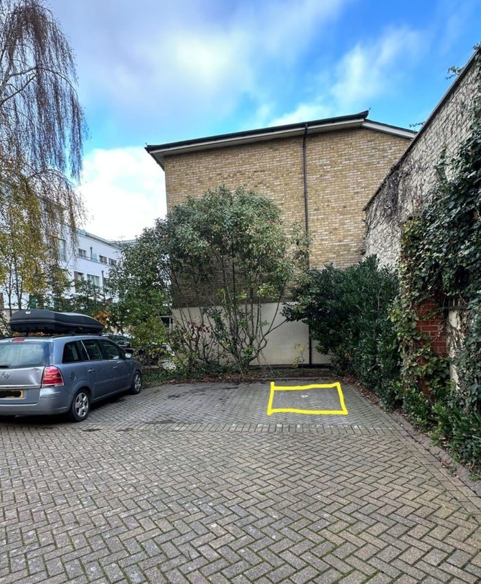 Photo of Old Forge Road, Finsbury Park, N19