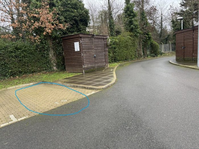 Photo of Parking, Brent Cross, NW11