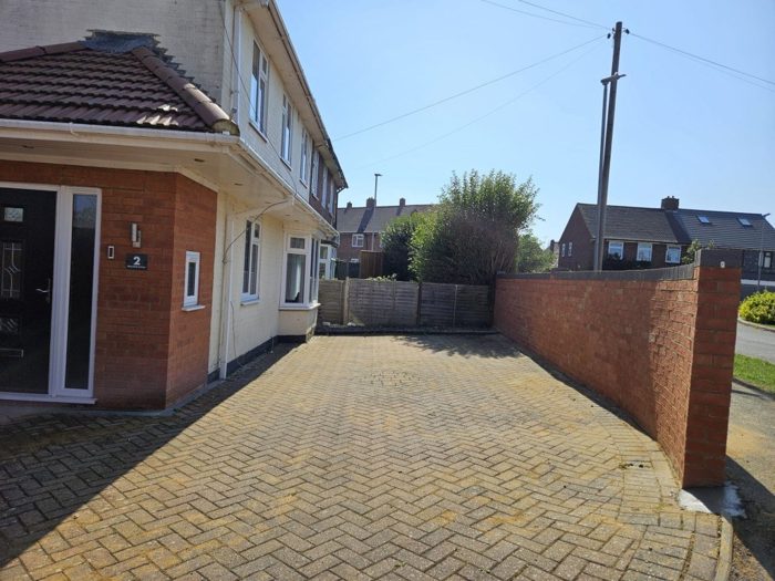 Photo of Bloomfield Avenue, Luton, LU2